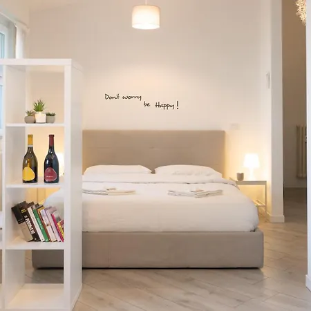 Loft In Romana Lägenhet Desenzano del Garda